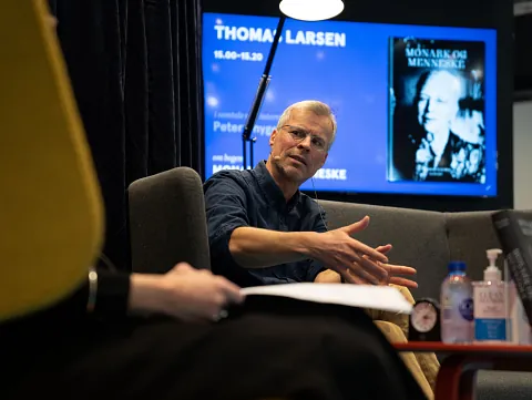 Billede af Thomas Larsen, der holder foredrag